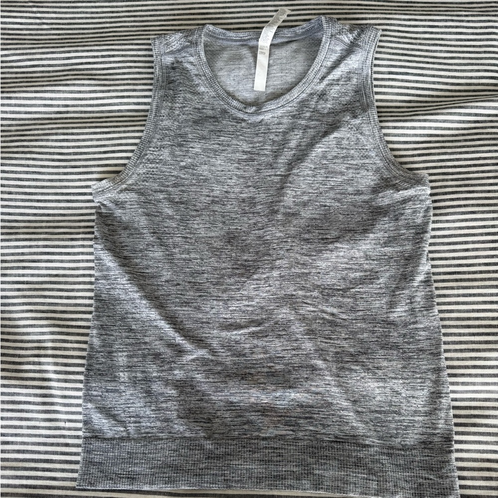 Athleta In Motion Seamless tank in Grey | XS